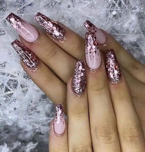 Nail Art Paillette, New Years Nail Designs, Nails Colorful, Lashes Mascara, Long Nail Designs, Gold Nail, Christmas Nail Art Designs, Eyeshadow Eyeliner, Glam Nails