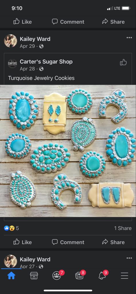 Aggie Blue Mint Crumbl Cookie, Turquoise Jewelry Cookies Decorated, Tiffany Blue Cookies, How To Make Turquoise Color Frosting, Peacock Cookies, 21st Birthday, Turquoise Jewelry, 9 And 10, Cookie Decorating