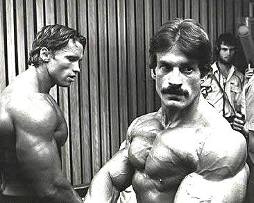 Mike Mentzer-changed everything. Saw him in '78. Unreal size. Unreal period. Hard Photos, Mike Mentzer, Arnold Schwarzenegger Bodybuilding, Best Bodybuilder, Frank Zane, Schwarzenegger Bodybuilding, Gold's Gym, Action Man, Pumping Iron