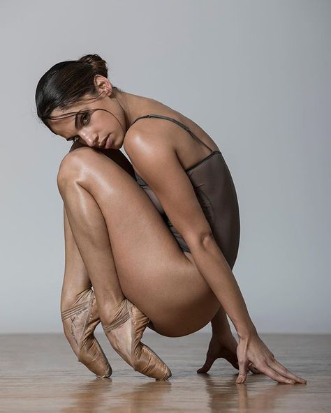 Crouching Pose, Ballet Photography Poses, Health Pictures, Misty Copeland, Ballet Photography, Health Logo, Health Inspiration, Don't Speak, Body Poses