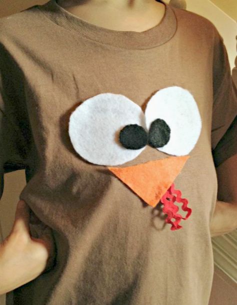 Easy DIY Turkey Shirt Thanksgiving Craft Divine Lifestyle T Shirt Crafts, Diy Shirt Ideas, Turkey Costume, Diy Turkey, Thanksgiving Crafts Preschool, Thanksgiving Crafts Diy, Kids Craft Room, Turkey Crafts, Thanksgiving Preschool