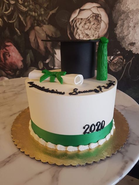 Green And White Graduation Cake, Green And Gold Graduation Cake, Green And Gold Graduation, Graduation Cake, Hair Icon, Graduation Cakes, White Colour, Green And White, Green And Gold