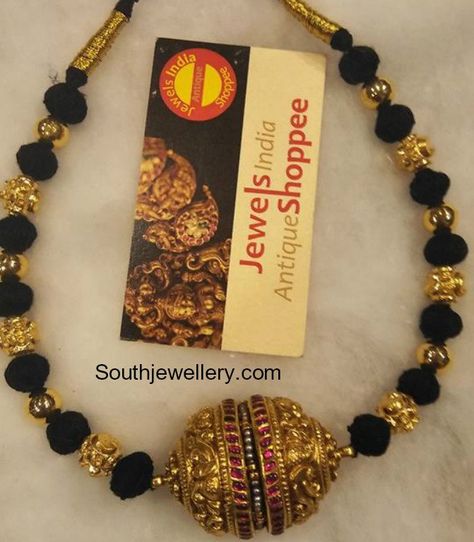 Black Beads With Gold Balls, Black Thread Gold Jewellery, Black Thread Jewellery Indian, Nakshi Balls, Black Thread Necklace, Gold Statement Jewelry, Simple Beaded Necklaces, Necklace Photo, Black Beads Mangalsutra Design