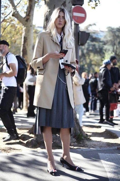 Street Muses...Thom Browne Spring/Summer 2019...PFW Thom Browne Street Style, Fall Style, Summer 2019, Thom Browne, Outfit Idea, London Fashion, Muse, Duster Coat, Trench Coat