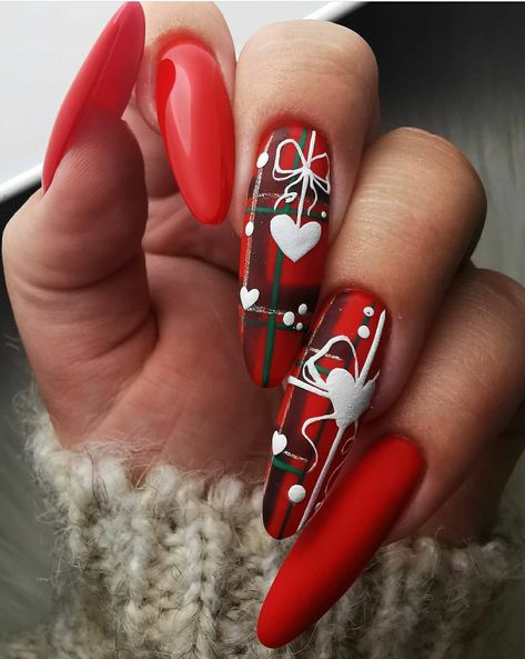 Plaid Nail Ideas, Christmas Nails With Bow, Crazy Christmas Nails, Plaid Christmas Nails, Christmas Plaid Nails, Plaid Nail Designs, Red Nails Glitter, Heart Nail Designs, December Nails