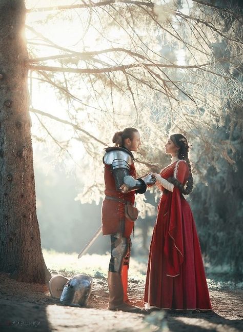 Character Interaction, Costume Photoshoot, Princess Shot, Tale Dress, Medieval Romance, Germanic Tribes, Couple Engagement Pictures, Viking Wedding, Medieval Ages