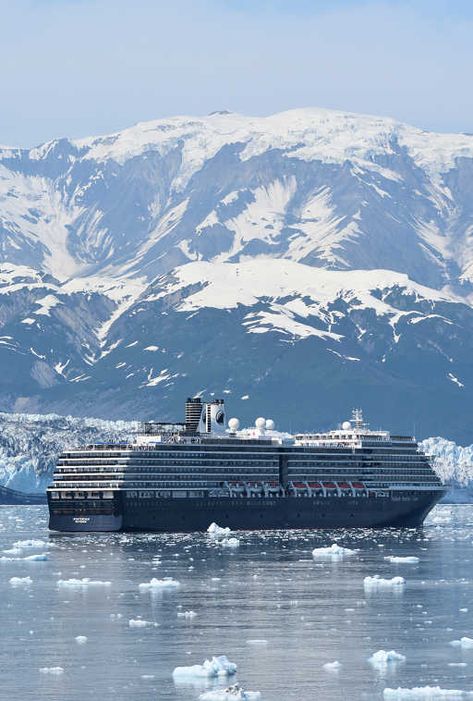 What Is The Best Cruise Line For Alaska? - Forever Karen Carnival Alaskan Cruise, Alaska Cruise Pictures, Best Alaskan Cruise, 2025 Prayer, Alaska Travel Cruise, Cruise Photography, Alaska Cruises, National Geographic Expeditions, Grad Trip