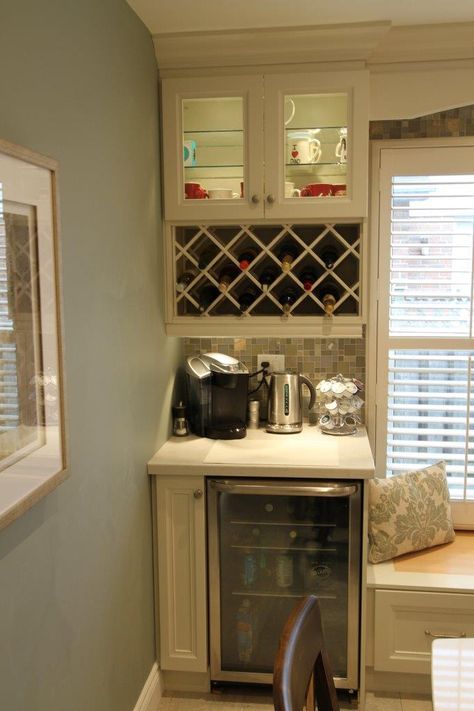 Wine fridge with lattice Wine Fridge Ideas Living Room, Wine Cabinets With Fridge, Wine Station Kitchen, Built In Wine Fridge Cabinet, Beverage Fridge Cabinet, Wine Fridge Cabinet, Wine Corner, Wine Credenza, Wine Storage Diy