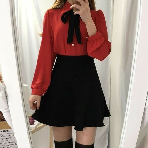 Moda Ulzzang, Áo Blu, Rok Mini, Korean Fashion Dress, Ulzzang Fashion, Kpop Fashion Outfits, Feminine Outfit, Girls Fashion Clothes, Teenage Fashion Outfits