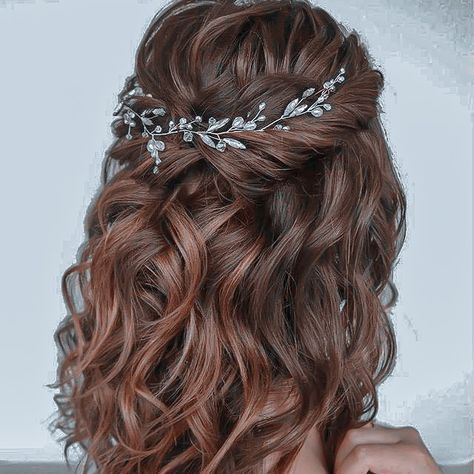 Sophisticated Hairstyles, Engagement Hairstyles, Wedding Hair Up, Hairstyle Hairstyle, Simple Wedding Hairstyles, Quince Hairstyles, Open Hairstyles, Short Wedding Hair, Penteado Cabelo Curto