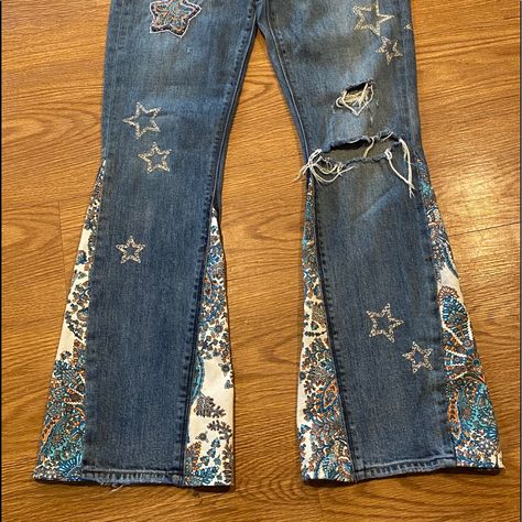 One-Of-A-Kind Earth-Friendly Sustainable All Sizes Available Free Custom Orders My Jeans Or Yours Free Shipping The Jeans Pictured Here Are All Available. If They Are Not Your Size, No Worries. I Can Quickly Make A Similar Pair In Just A Few Days. I'm Very Quick. I Do Not Charge Extra For Custom Work. What Makes My Sweetsuezen Jeans Unique The Beautiful Patches That I Use. I Use Textiles From Around The World. Some Patches Are Made From Upcycled Indian Saris Which Are Embroidered And Some Have A Bit Of Sparkle. All The Materials I Use Are Upcycled And Ethically Sourced. I'd Love To Make A Pair Of Jeans Made Especially For You. I Usually Start With Pre-Owned Jeans I Can Search Jeans Unique, Reworked Clothes, Unique Jeans, Indian Saris, Patch Jeans, Painted Jeans, Patchwork Jeans, Indian Sari, Lucky Brand Jeans