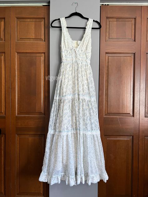 #gunnesax #gunnesaxcollection #cottagecore #prairiedress Vintage Gunne Sax Dress, Cottagecore Outfit, Cottagecore Clothes, Gunne Sax Dress, Thrifted Outfits, Cottagecore Dress, Gunne Sax, Feminine Outfit, Dress And Heels