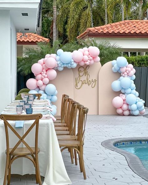 Gender Reveal Miami on Instagram: "Do you want to celebrate your gender reveal at your home.🏠 We have everything you need for your dreamed event.💙💕 . . . #genderreveal #genderrevealmiami #genderrevealorlando #genderrevealparty #genderrevealcake #genderreveals #revelaciondesexo #genderrevealtheme #genderrevealballoon #genderevealphotography #partyrentals #partyrentalsmiami #miamidecor #miamipartydecoration #ohbaby #boho #bohogenderreveal #genderrevealcenterpieces #partyplanner #miami #miamievents #tabledecor #decoration #bohogender" Blue And Pink Balloon Garland, Reveal Ideas Gender, Pink Balloon Garland, Gender Reveal Decor, Miami Decor, Miami Party, Balloons Decoration, Gender Reveal Themes, Gender Reveal Ideas