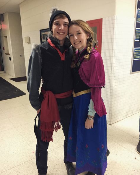 Frozen Couple Costume. Anna and Kristoph Frozen Couple Costume, Anna And Christoph Costume, Anna And Kristoff Halloween Costume, Kristoff And Anna Costume, Anna And Kristoff Costume, Anna Costume Frozen, Straight Relationship, Anna Halloween Costume, Kristoff Costume