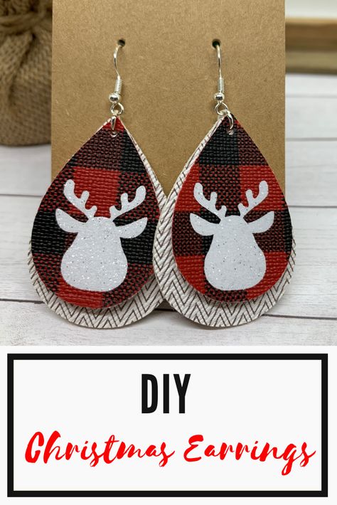 I love these cute reindeer earrings! It's easy to cut faux leather on a Cricut Explore Air and Cricut Maker macine. If you're looking for a Cricut Christmas project idea, take a look at this faux leather earrings DIY. DIY jewelry makes great DIY gifts for Christmas. I stacked two teardrop earrings and added a reindeer to my leather earrings with heat transfer vinyl. This Christmas earrings diy project can be made with genuine leather, faux leather, cork sheets, and glitter faux leather. Faux Leather Earrings Diy, Christmas Earrings Diy, Diy Faux Leather Earrings, Leather Earrings Diy, Diy Gifts For Christmas, Diy Christmas Earrings, Reindeer Diy, Reindeer Earrings, Diy Leather Earrings