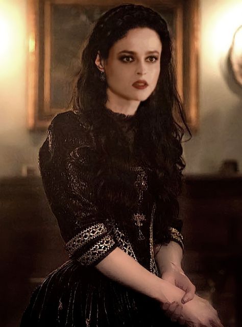 Fancast Bellatrix Lestrange Aesthetic, Anna Movie, Gothic Movies, Bellatrix Black, Kibbe Romantic, Yuri Comics, Dark Queen, Bellatrix Lestrange, Regulus Black