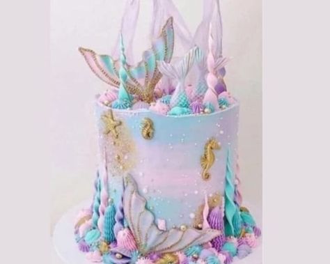 SweetHomeBaker - Etsy Australia Pink Cake Ideas, Mermaid Birthday Cake Ideas, Mermaid Cupcake Cake, Sirenita Cake, Ocean Birthday Cakes, 4de Verjaardag, Little Mermaid Cakes, Mermaid Birthday Party Decorations, Large Mermaid