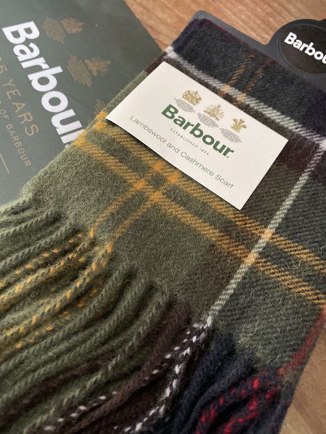 Barbour Scarf Men, Barbour Aesthetic, Barbour Outfit, Countryside Dress, Barbour Scarf, Barbour Style, Barbour Wax, 1 Percent, Country Attire