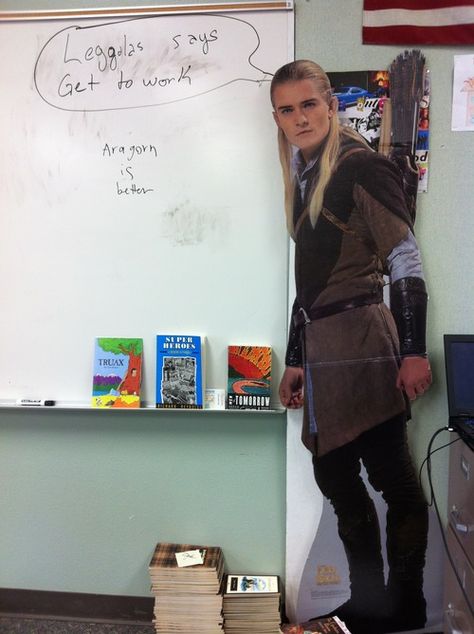 Hobbit Cut, Legolas Aragorn, Lotr Funny, One Does Not Simply, Language Arts Teacher, Into The West, School Quotes Funny, Fellowship Of The Ring, Cardboard Cutout