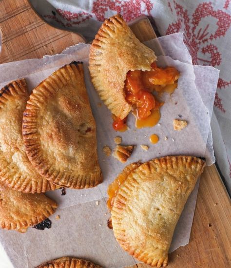 Crisp Apricot Turnovers Apricot Turnovers, Fried Pies Recipe, Apricot Pie, Turnover Recipes, Apricot Recipes, Fried Pies, Summer Cookout, Summer Cookouts, Empanadas Recipe