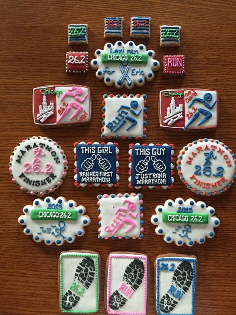 26.2 Chicago marathon runner cookies Marathon Cookies Decorated, Marathon Cookies, Running Cookies, 60th Party Ideas, Royal Iced Cookies, Chicago Marathon, Icing Techniques, 60th Bday, Nyc Marathon