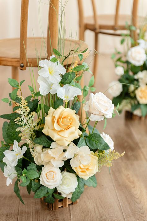 Bud vases flowers