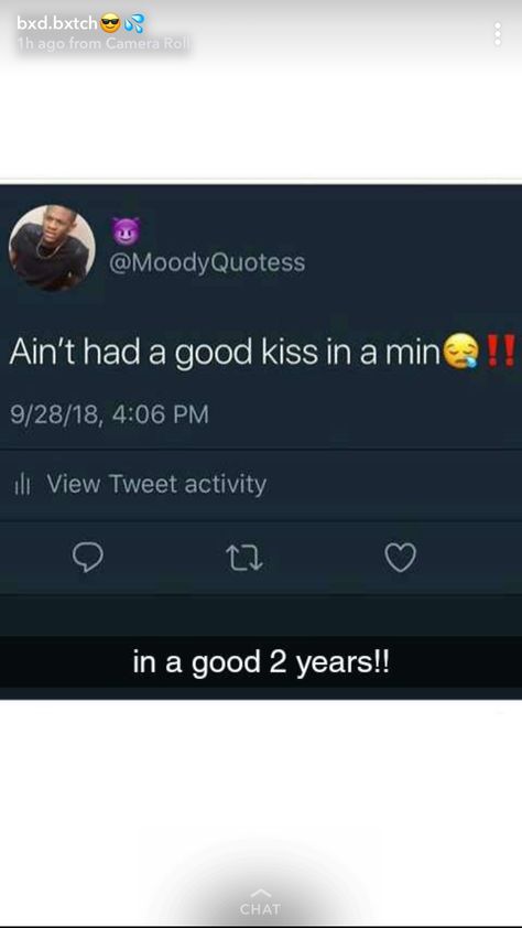 Tweets About Kissing, Can We Kiss, Patterns Wallpaper, Best Kisses, Small Words, Cute Patterns Wallpaper, Fact Quotes, Memes Quotes, Relatable Quotes