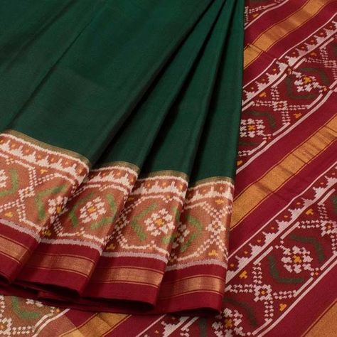 Handwoven Patola Ikat Mulberry Silk Saree With Floral, Tissue Border Rajkot Patola Saree Silk, Floral Skirt Outfits, Salwar Neck Designs, Green Ikat, Kota Silk Saree, Mysore Silk Saree, Cotton Saree Designs, Patola Saree, Board Designs