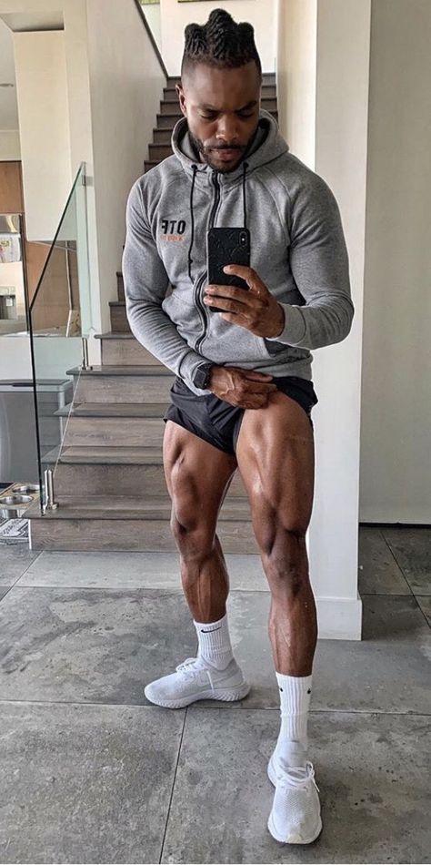 Leg Day Motivation, Strong Legs Men, Body Gestures, Workout Goals, Strong Legs, Cute Black Guys, Body Motivation, Leg Day, Body Reference