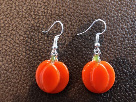 Makeup Crafts, Pumpkin Jewelry, Fused Glass Earrings, Glass Fusion Ideas, Fused Glass Artwork, Fused Glass Ornaments, Ghost Earrings, Pumpkin Earrings, Fused Glass Jewelry