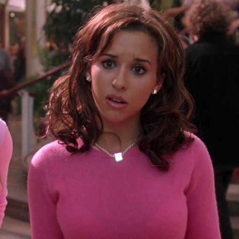 Mean Girls Pfp, Mean Girls Icons, Pink Y2k Fashion, Mean Girls Gretchen, Gretchen Wieners, Gretchen Weiners, Accessories Design Sketch, Girls Pfp, Y2k Fashion Aesthetic