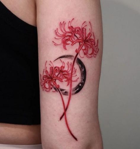 Unveiling the Beauty and Symbolism of Spider Lily Tattoos | Art and Design Black Spider Lily Tattoo, Lily Drawing Tattoo, Spider Lily Drawing, Tattoo Red And Black, Art Akrilik, Star Tattoo On Shoulder, Lily Tattoo Meaning, Spider Lily Tattoo, Lily Drawing