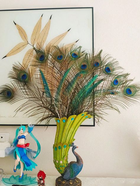 10pcs Peacock Feather Shaped Artificial Plants For Household Decoration, Diy Jewelry & Crafts Making (color Changes With Light)I discovered amazing products on SHEIN.com, come check them out! Feathers Diy, Feather Arrangements, Shell Decorations, Peacock Decor, Household Decor, Diy Decor Crafts, Peacock Feathers, Diy Crafts Jewelry, Decoration Diy