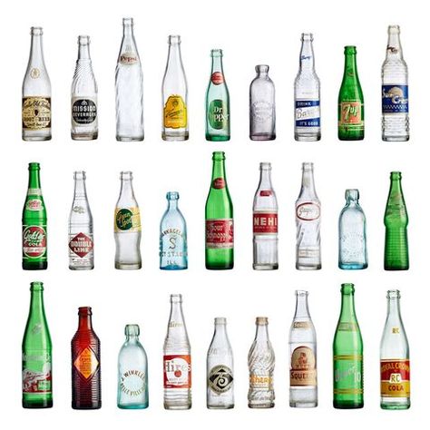 Old Soda Bottles Ideas, Old Soda Bottles, Pop Art Projects, Antique Identification, Antique Knowledge, Vintage Soda Bottles, Shelf Vintage, Vintage Soda, Old Glass Bottles