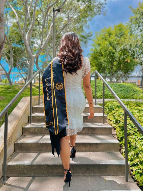 Csulb Graduation Pictures, Csulb Graduation, Teacher Graduation Pictures, Grad Poses, Confirmation Party, Grad Shoot, Grad Pic, Graduation Photography Poses, Graduating Teacher