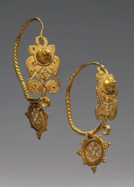 Persian Jewelry, Imperiul Roman, Ancient Europe, Byzantine Gold, Byzantine Jewelry, Ancient Jewels, Roman Jewelry, Ancient Jewellery, Byzantine Empire