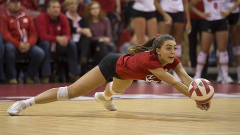 Volleyball Vision Board, Libero Volleyball Aesthetic, Nebraska Volleyball Aesthetic, Volleyball Libero Aesthetic, College Volleyball Aesthetic, Women’s Volleyball, Volleyball Nebraska, Volleyball Libero, Libero Volleyball