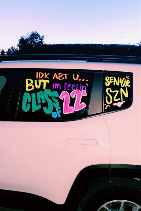 senior car decorating ideas Prom Car Decorations, Grad Car Window Paint, Seniors Car Paint, Graduation Car Decor Ideas, Car Graduation Decorations, Grad Car Decor, Senior Cap Ideas High Schools, Graduation Car Decor, Senior Ideas High School