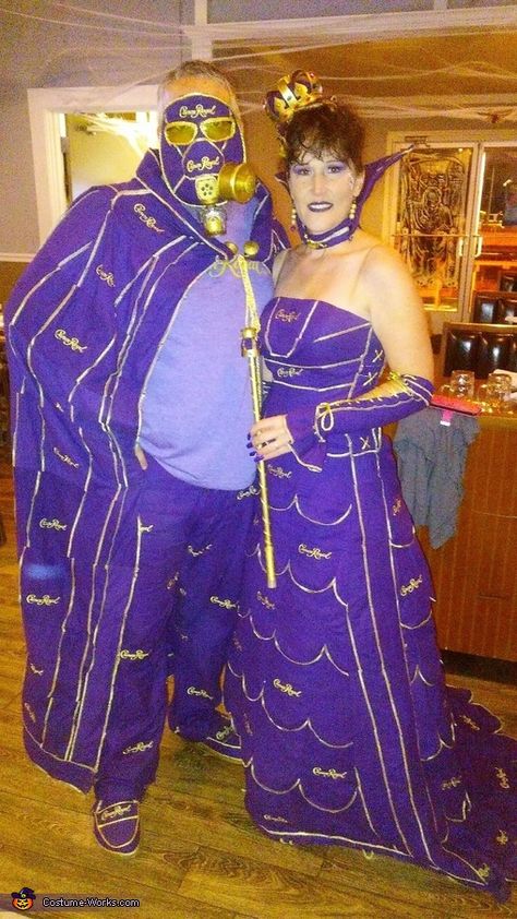 Crown Royal Costume, Royalty Costume, Crown Royal Diy, Easy Homemade Halloween Costumes, Crown Royal Crafts, 2017 Halloween Costumes, Crown Royal Quilt, Easy College Halloween Costumes, 2 Liter Bottle