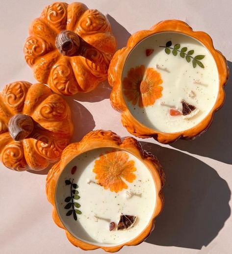 Autumn Candles, Mexican Candle, Pumpkin Candle, Pumpkin Candle Aesthetic, Kawaii Candle, Fall Candles Diy, Halloween Candleopera, Cinnamon Scented Candles, Pumpkin Pie Candle