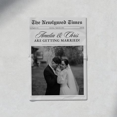 Folded Newspaper, Wedding Newspaper Program, Wedding Newspaper Template, Itinerary Wedding, Newspaper Flowers, Newspaper Wedding, Newspaper Wedding Programs, Newspaper Program, Wedding Newspaper