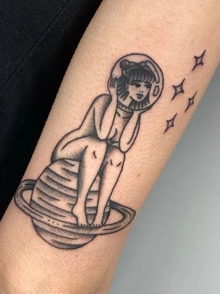 Woman Astronaut Tattoo, Retro Futurism Tattoo, Space Girl Tattoo, Spaceman Tattoo, Tattoo Astronaut, Astronaut Tattoos, Cowboy Hat Tattoo, Neat Tattoos, Sky Tattoo