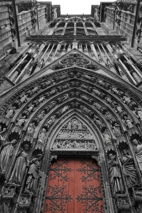 Architecture on Twitter: "Strasbourg Cathedral… " Strasbourg Cathedral, Architecture Cool, Architecture Antique, Gothic Buildings, Gothic Cathedrals, Gothic Design, Cathedral Church, Urban Architecture, Architecture Old