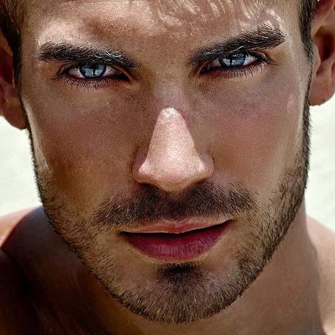 Ł U C A // P A U Ł on Instagram: “Staring contest...ready...go! 😳” Halle Aesthetic, Lucas Bloms, Karina Halle, Intense Eyes, Hunks Men, Gorgeous Eyes, Interesting Faces, Male Face, Beauty Videos