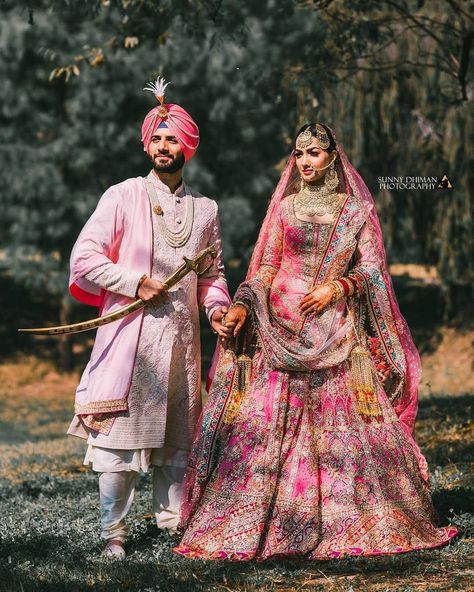 1,412 Likes, 7 Comments - SARDAR end SARDARNI 140k (@sardar_sardarni.official) on Instagram: “👈Follow us more pics❤ . ✔#repost :- @sunnydhimanphotography ✔ ________________________________.…” Sikh Wedding Dress, Punjabi Wedding Couple, Baju Kahwin, Groom Dress Men, Couple Wedding Dress, Wedding Lehenga Designs, Indian Wedding Couple, Indian Wedding Photography Poses, Wedding Outfit Men