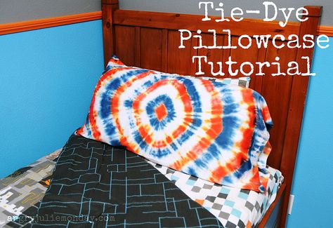 Pillowcase Tutorial, Gifts For Teenagers, Pillow Cases Tutorials, Dyed Pillows, Dyeing Tutorials, Gifts Homemade, Pillow Cases Diy, Happy Housewife, Trendy Sewing Patterns