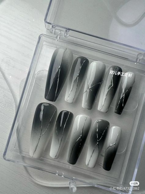 Asian Nails, Punk Nails, Anime Nails, Nail Box, Grunge Nails, Classy Acrylic Nails, Classic Nails, Gray Nails, Pretty Gel Nails