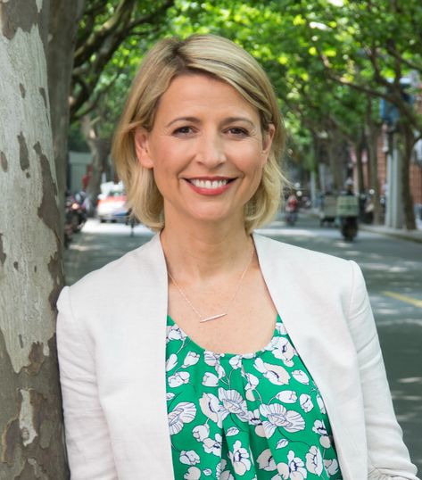 Samantha Brown, National Day Calendar, Bachelor Nation, Tv Schedule, Diy Money, Travel Icon, Healthy Family Meals, Travel Channel, Road Trip Hacks