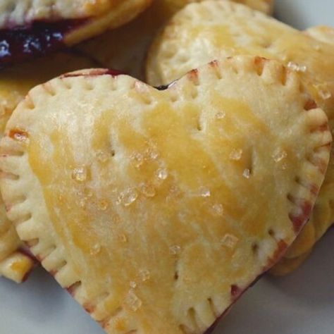 Cherry Hand Pie, Cherry Hand Pies Recipes, Premade Pie Crust, Cherry Hand Pies, Hand Pie Recipes, Cream Cheese Danish, Hand Pie, Cheese Danish, Fruit Toppings