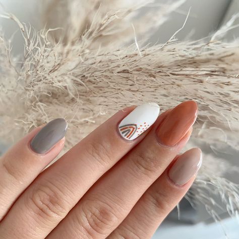 Gel nails ~ shellac nails ~ neutral nails ~ autumn nails Neutral Fall Nails, Nails Neutral, Boho Nails, Art Designs Ideas, Boho Styl, Fall Gel Nails, Cute Gel Nails, Short Acrylic Nails Designs, Get Nails